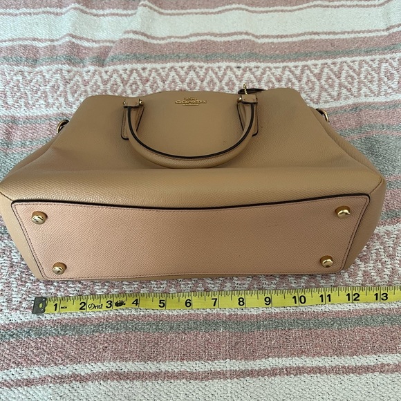 EUC Coach satchel bag and wristlet set…Soft Pink. Great bag. - Picture 13 of 14